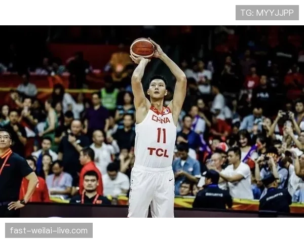 易建联家里这生活水准，让隔壁邻居都开始怀疑人生了吧？